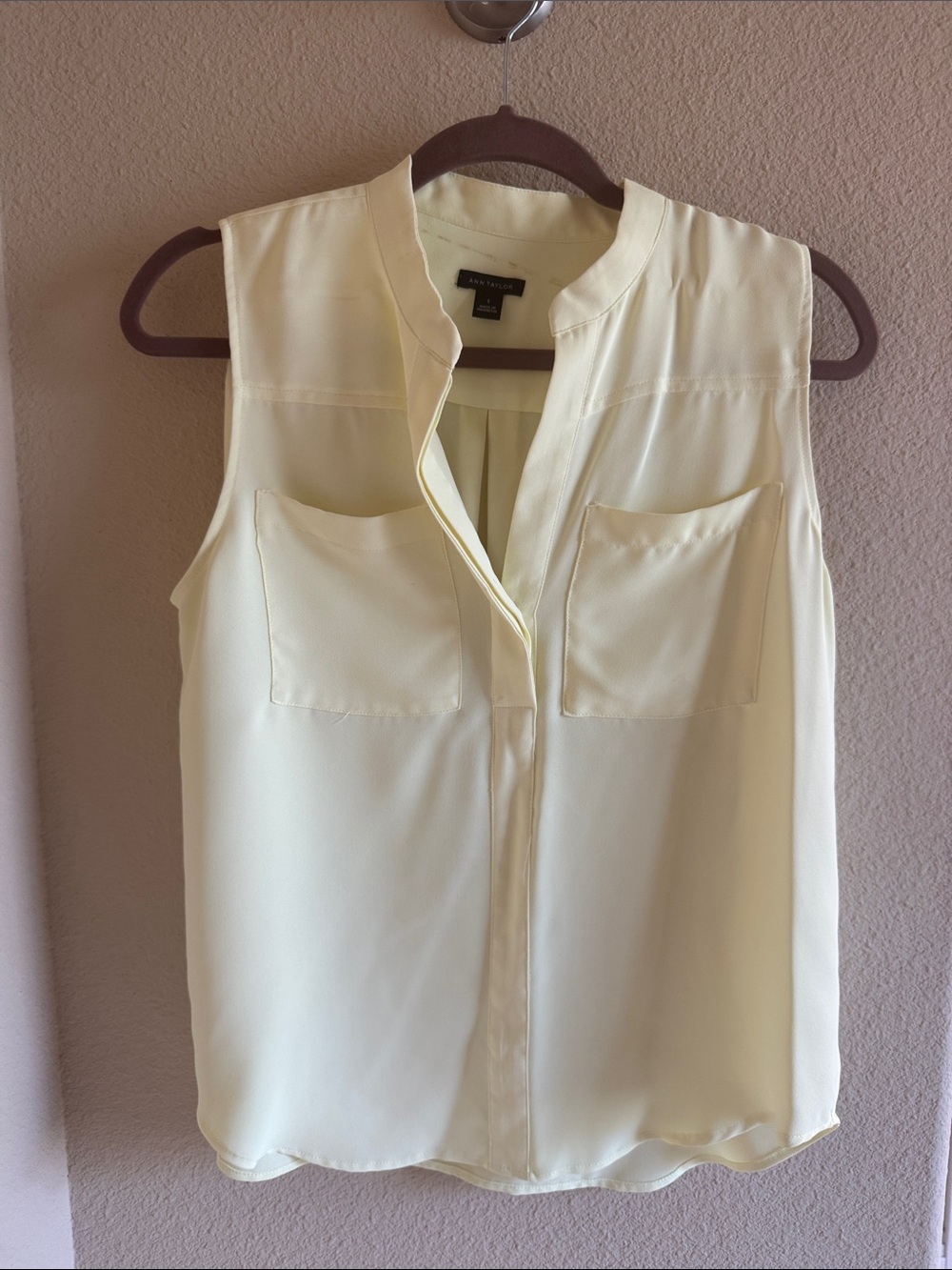 Ann Taylor Pale Yellow Sleeveless Pocket Blouse